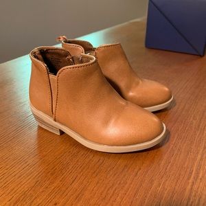 Old Navy Toddler Boot size 7